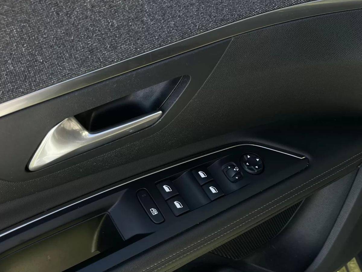 peugeot-5008-2019-diesel-1499cc