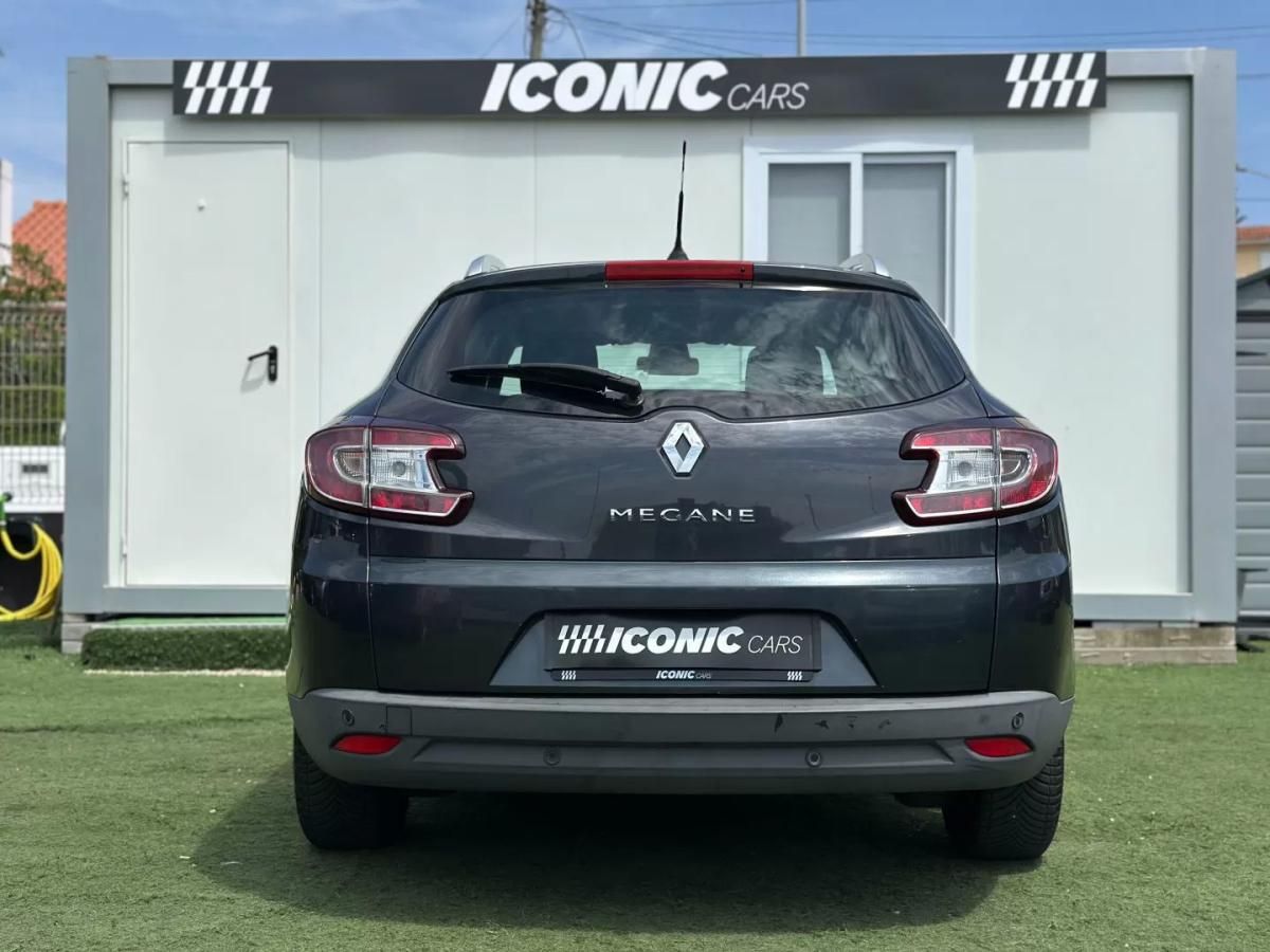 renault-megane-sport-tourer-2015-diesel-1461cc