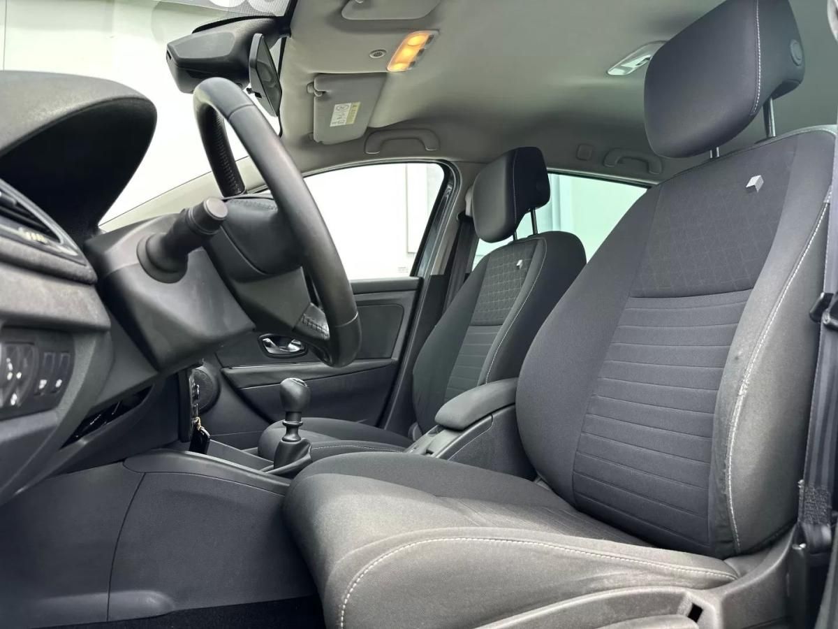 renault-megane-sport-tourer-2015-diesel-1461cc