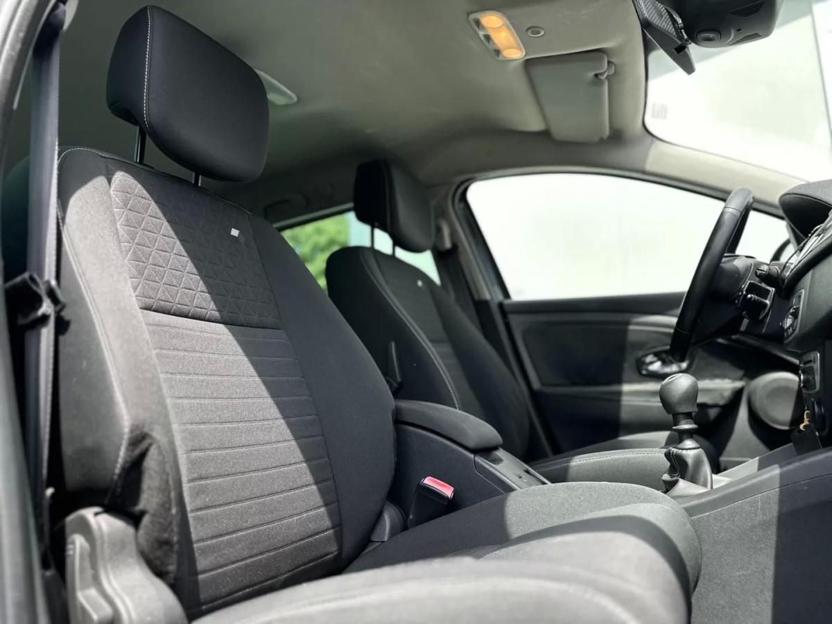 renault-megane-sport-tourer-2015-diesel-1461cc