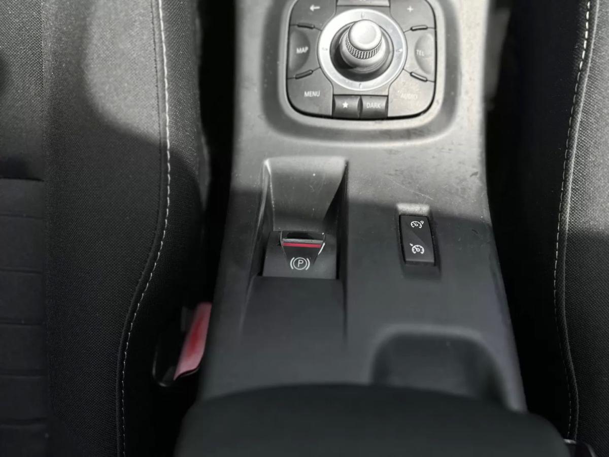 renault-megane-sport-tourer-2015-diesel-1461cc