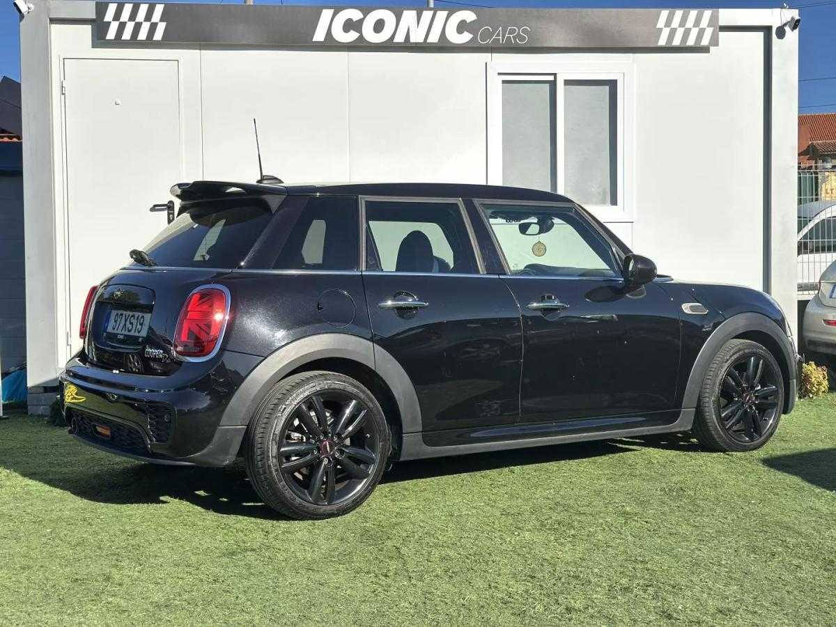 mini-cooper-d-2019-diesel-1496cc