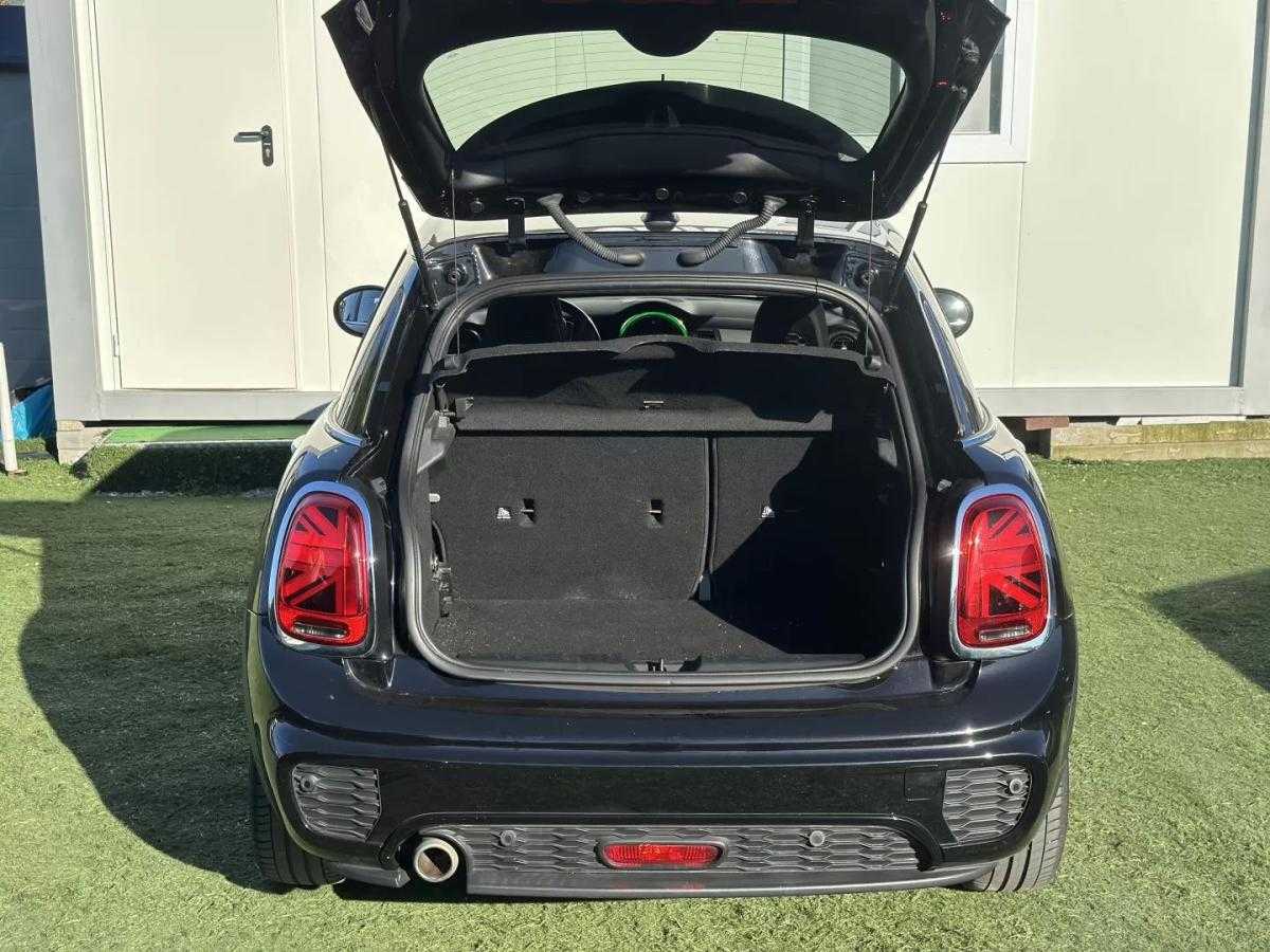 mini-cooper-d-2019-diesel-1496cc
