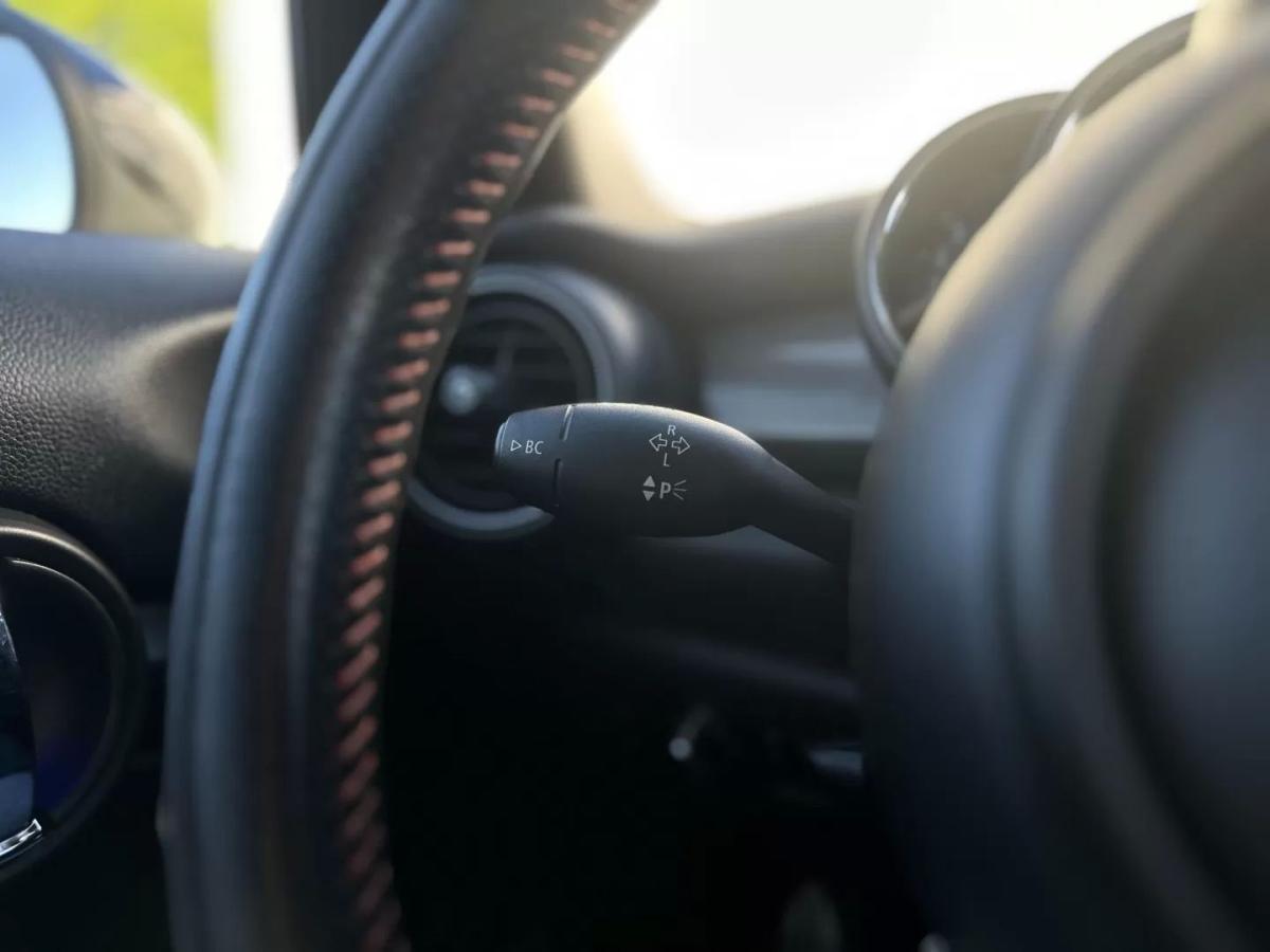 mini-cooper-d-2019-diesel-1496cc
