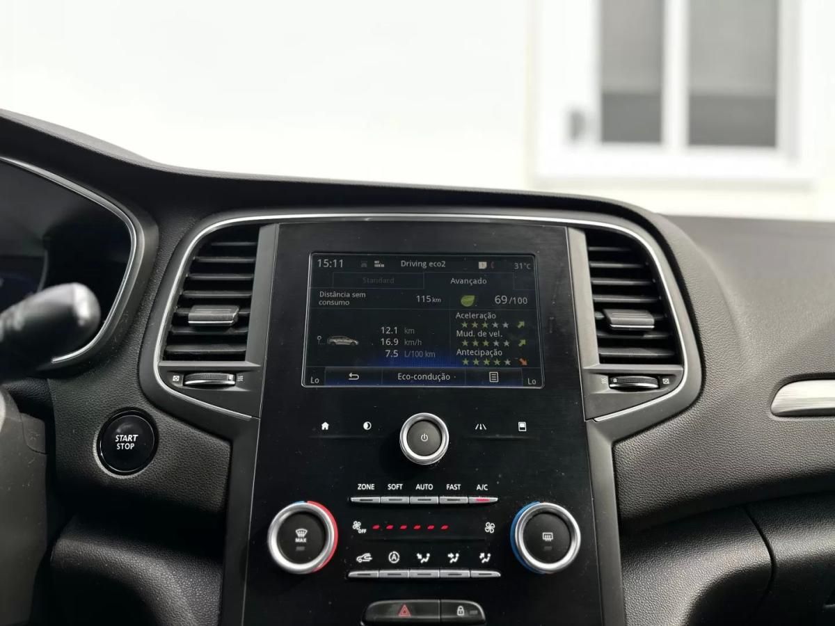 renault-megane-sport-tourer-2017-diesel-1461cc