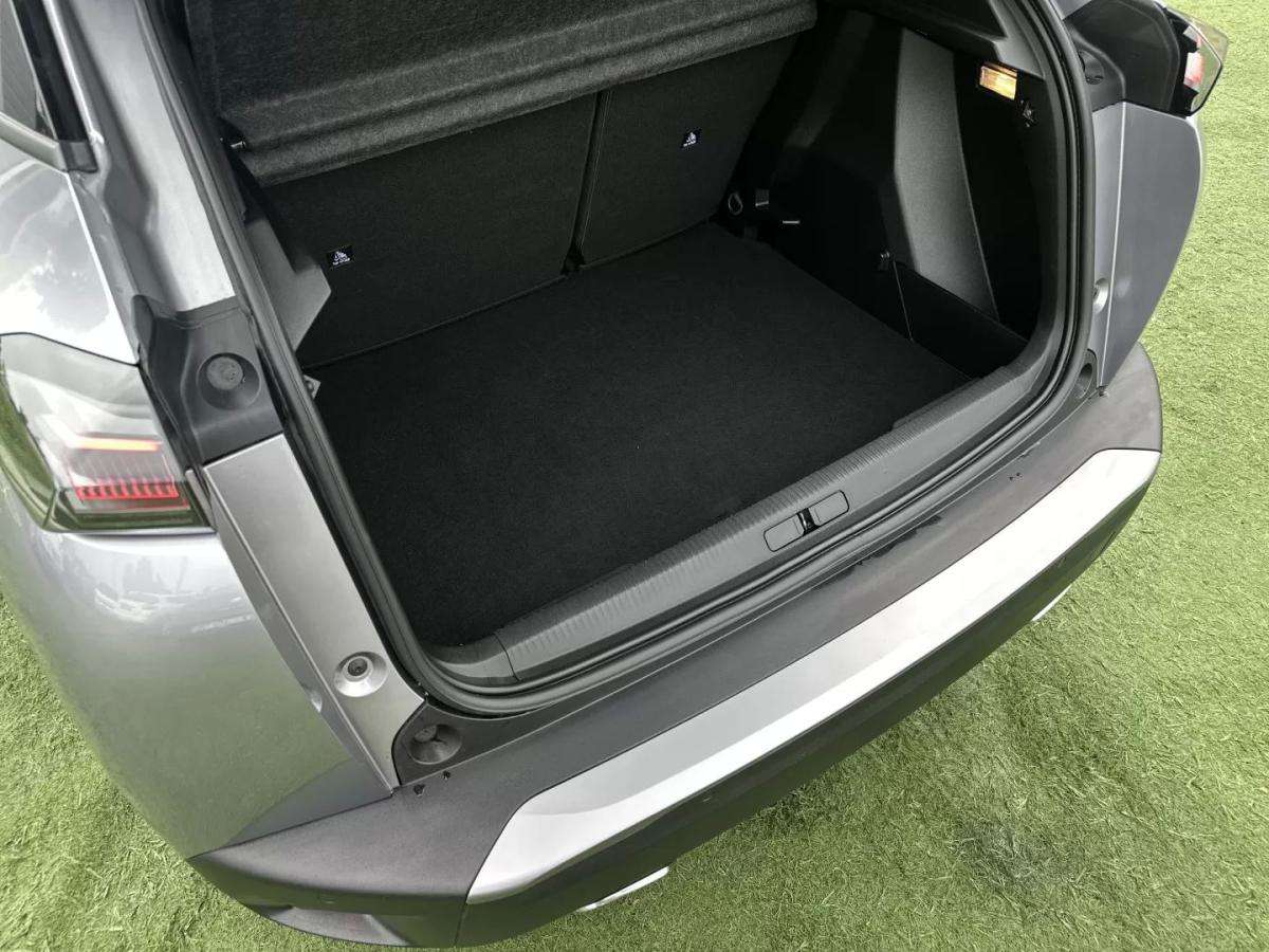 peugeot-2008-2024-gasolina-1199cc