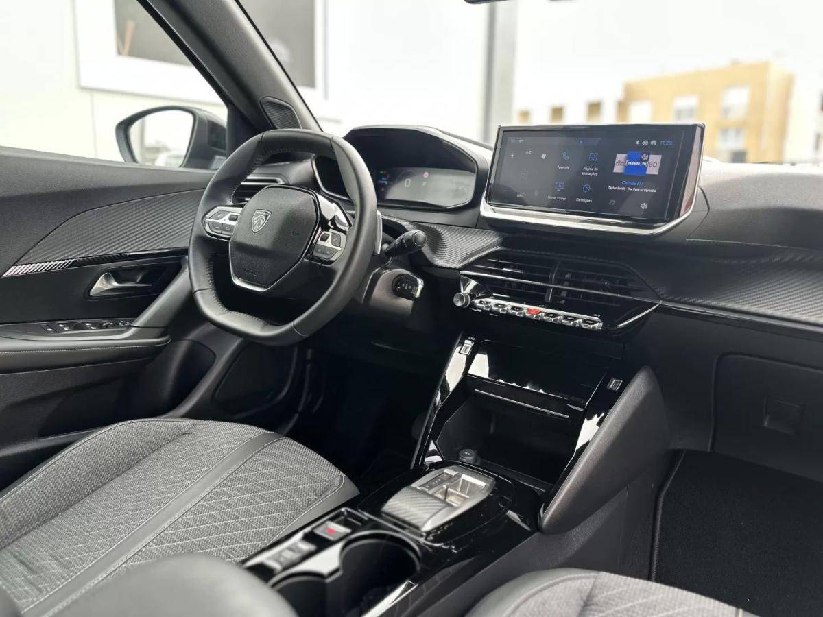 peugeot-2008-2024-gasolina-1199cc
