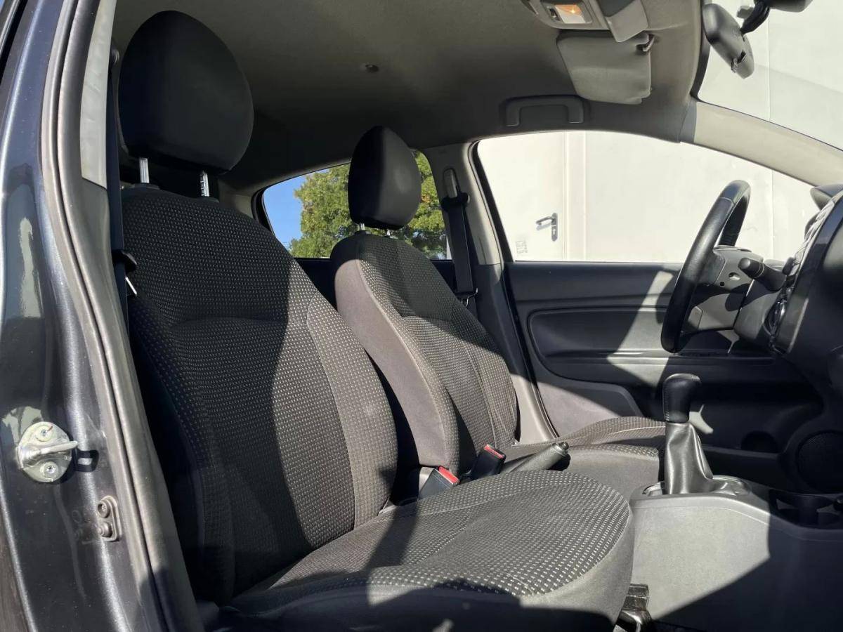 mitsubishi-space-star-2015-gasolina-1193cc