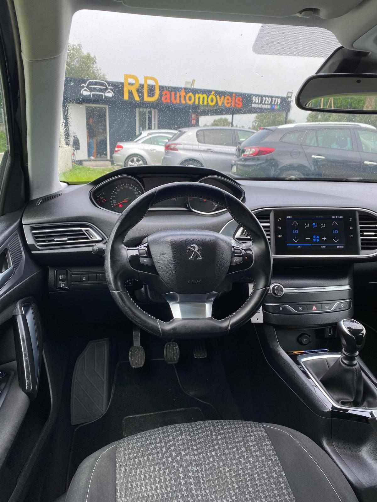 peugeot-308-sw-2020-diesel-1499cc