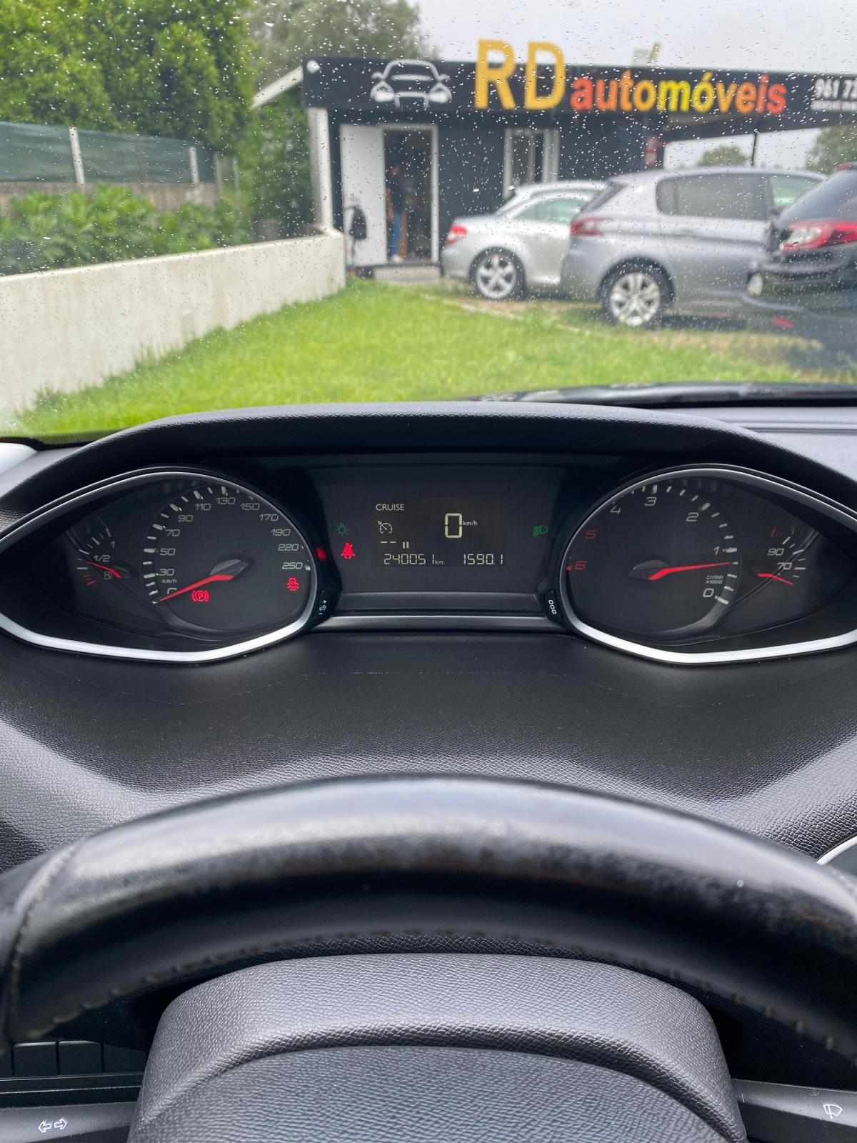 peugeot-308-sw-2020-diesel-1499cc