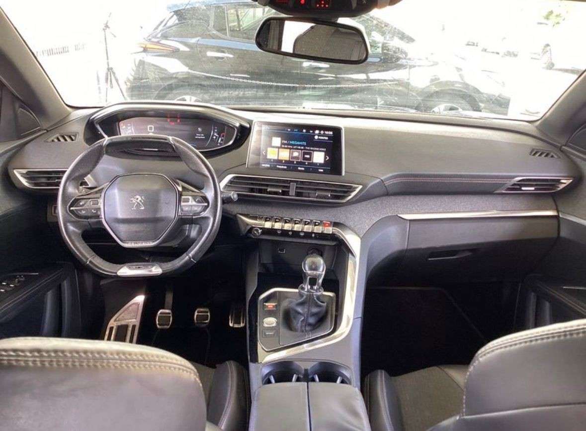peugeot-5008-2017-diesel-1598cc
