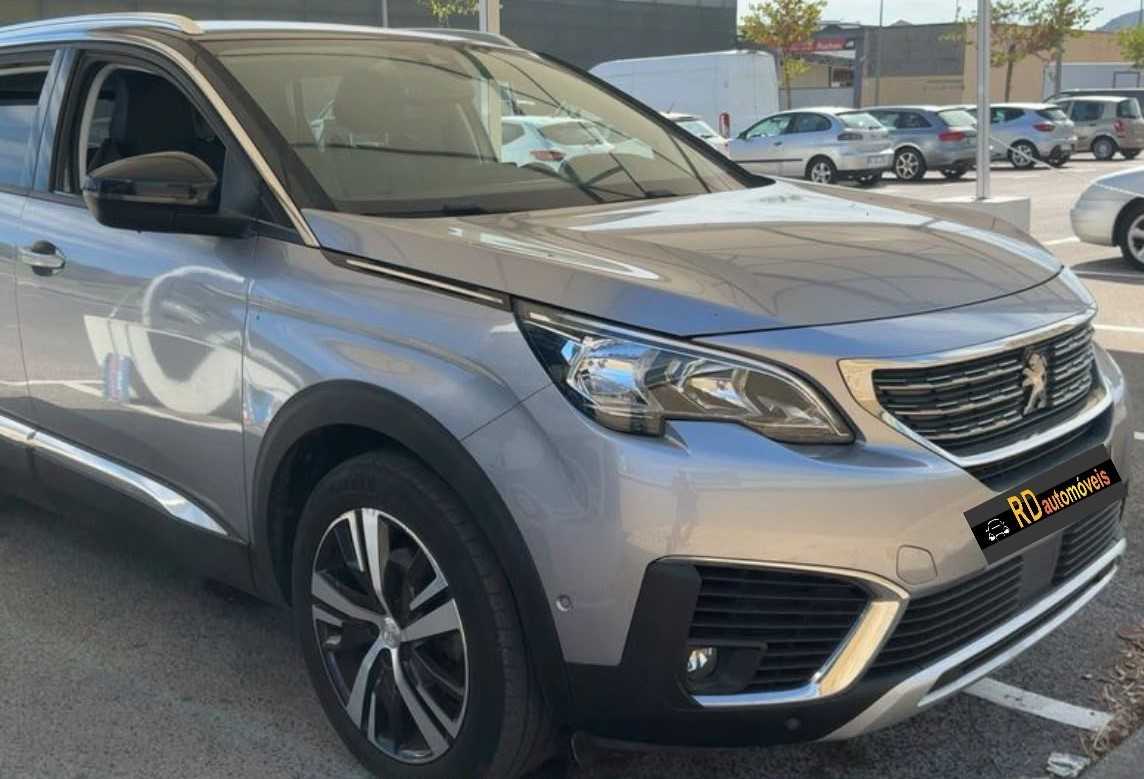 peugeot-5008-2017-diesel-1560cc