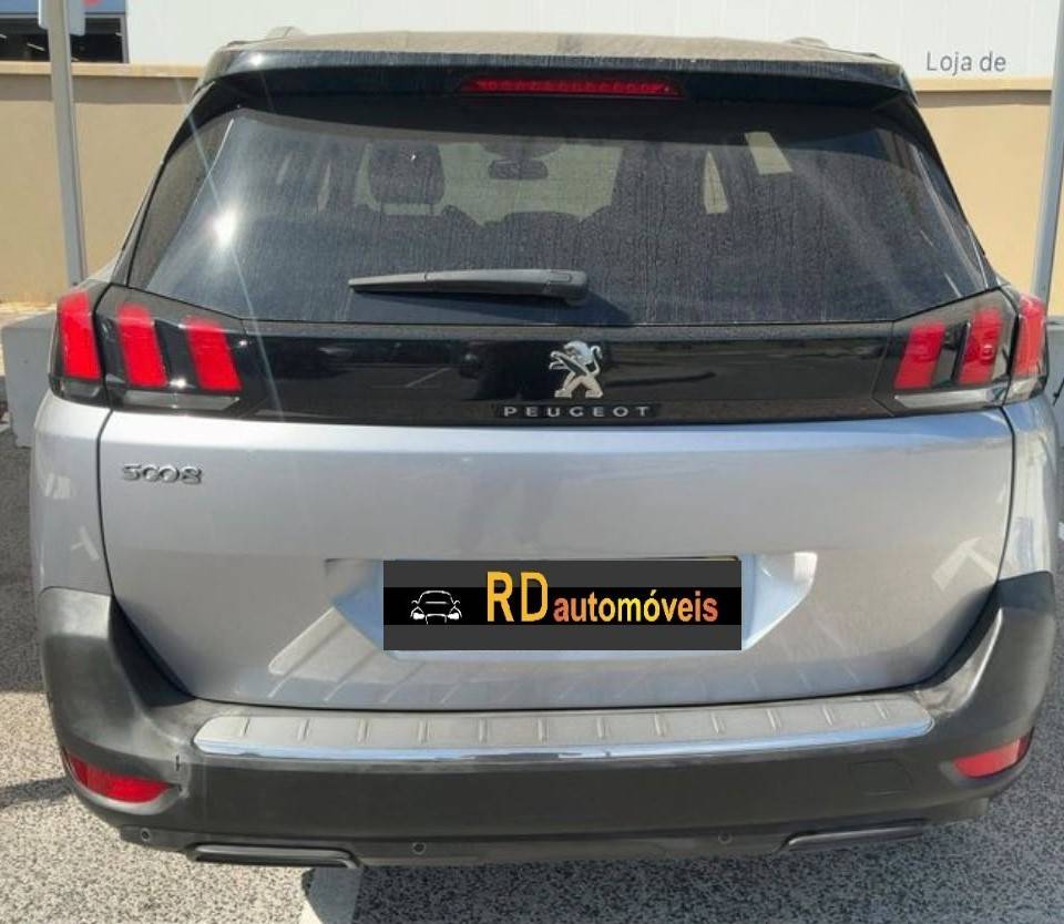 peugeot-5008-2017-diesel-1560cc