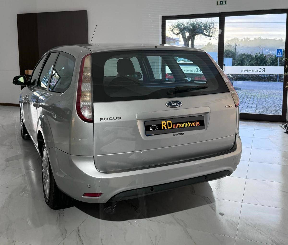 ford-focus-sw-2010-diesel-1997cc