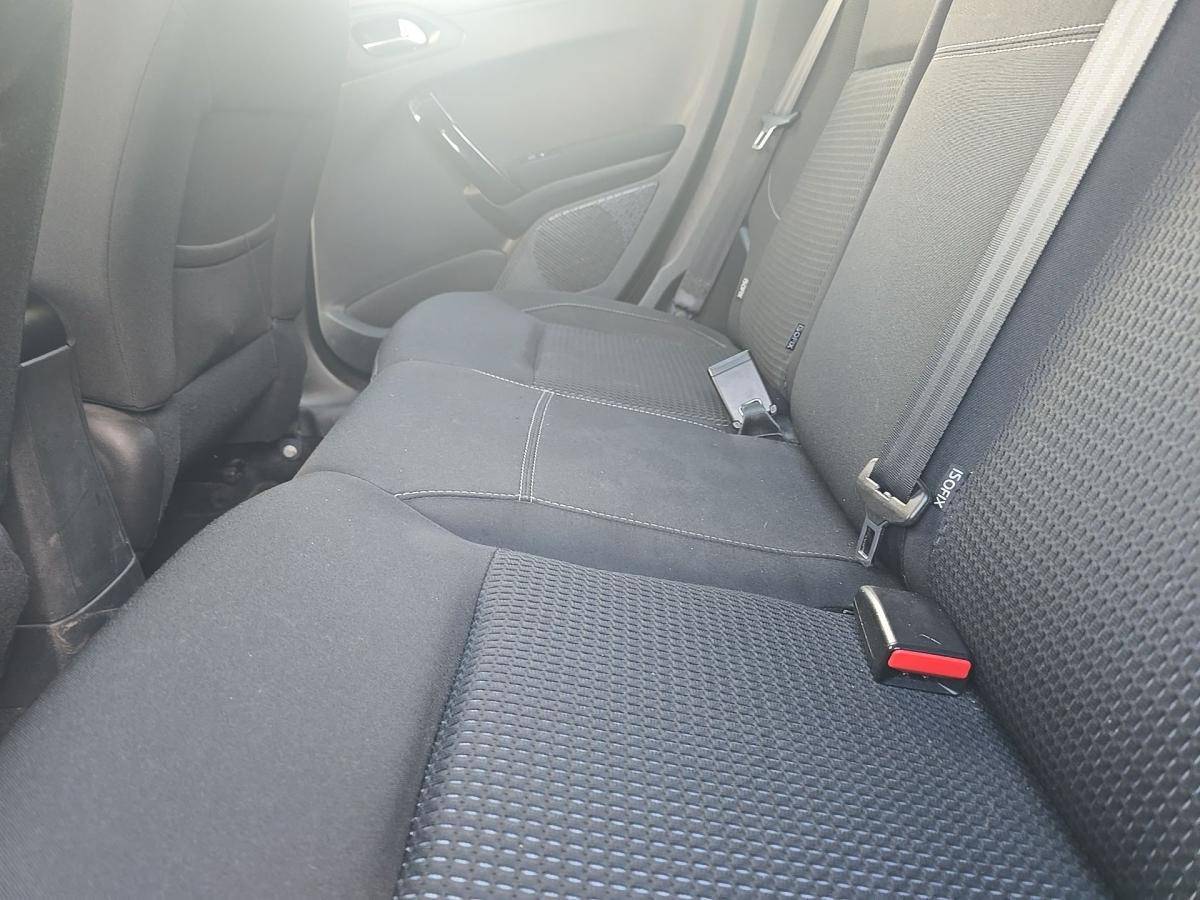 peugeot-208-2018-diesel-1560cc