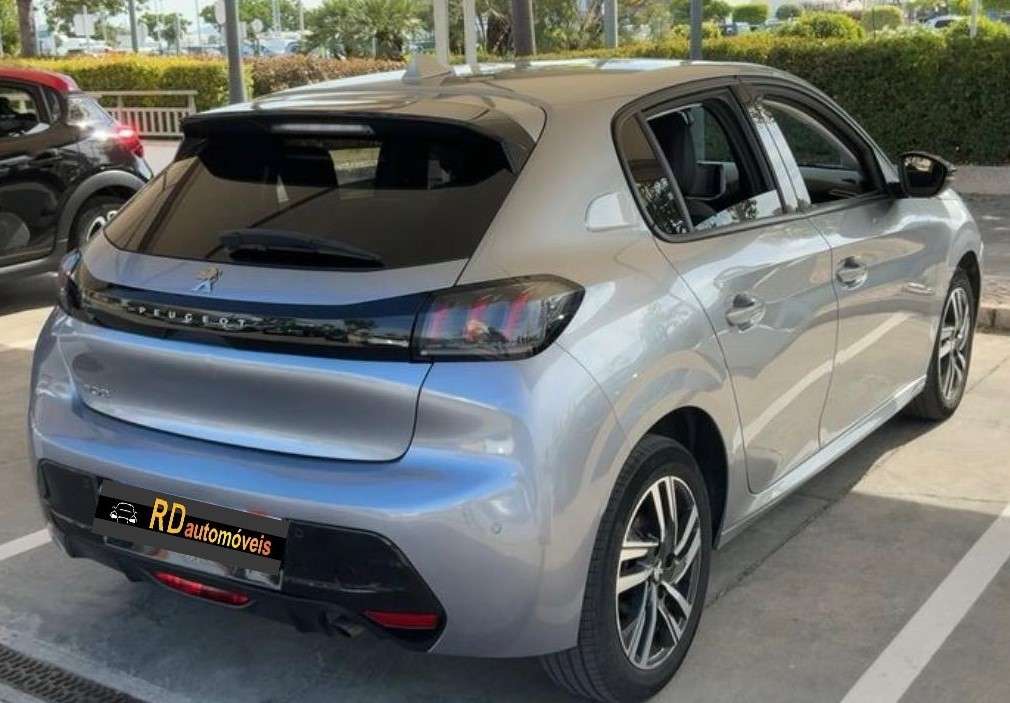 peugeot-208-2023-gasolina-1199cc