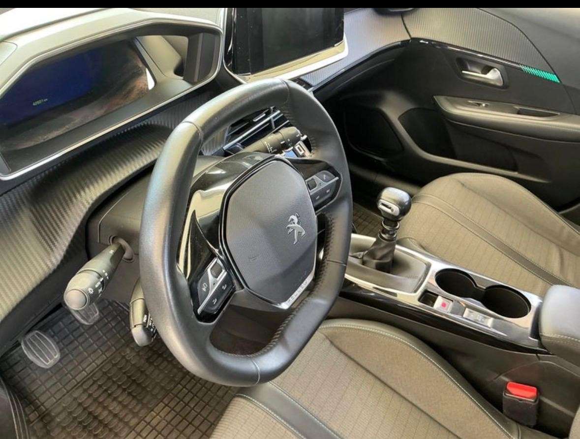 peugeot-208-2023-gasolina-1199cc