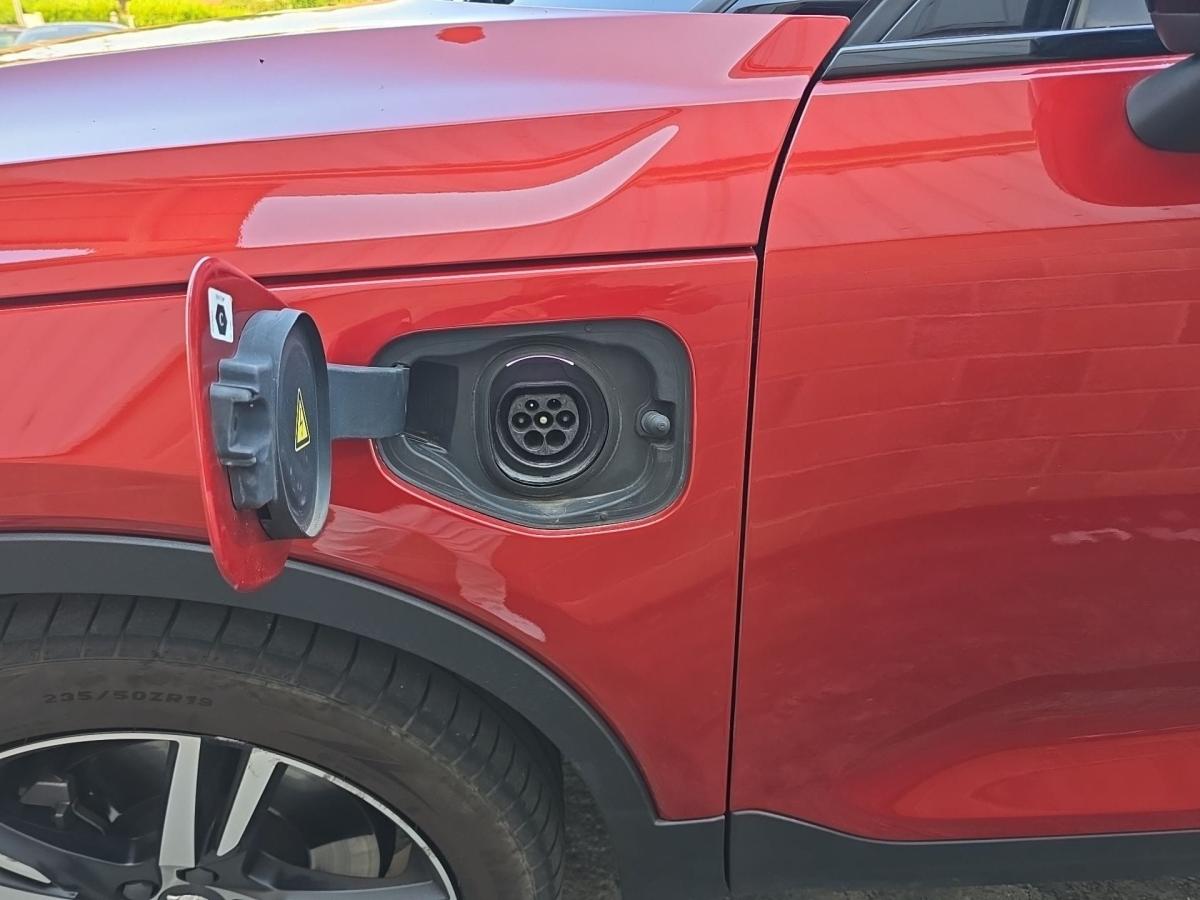 volvo-xc40-2021-hibrido-a-gasolina-1477cc