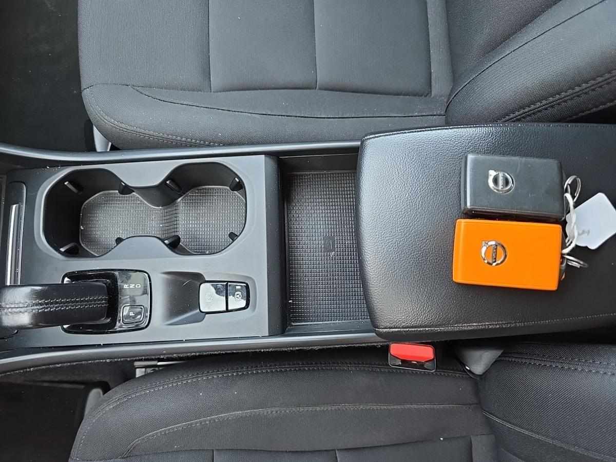 volvo-xc40-2021-hibrido-a-gasolina-1477cc