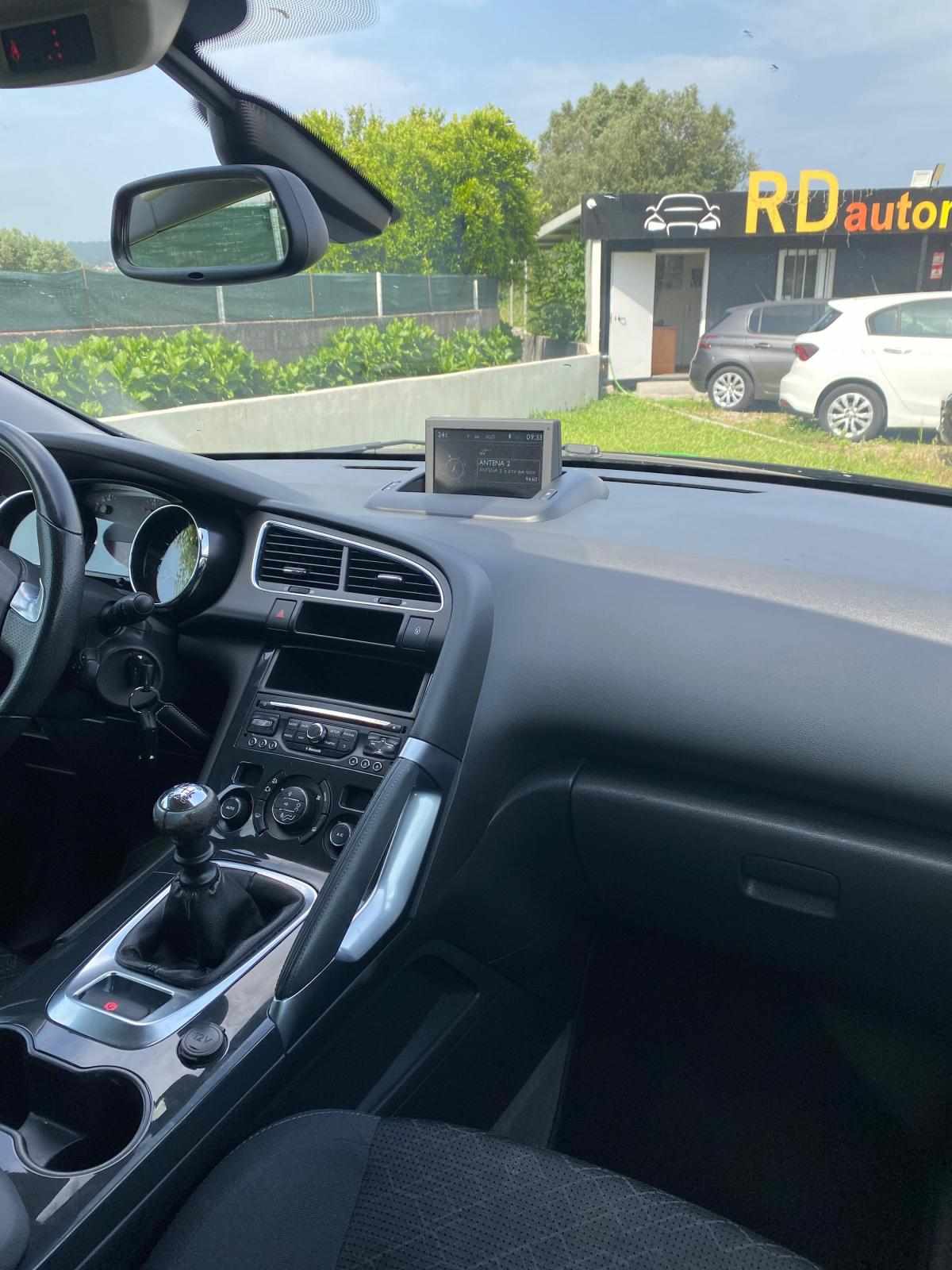 peugeot-3008-2015-diesel-1560cc