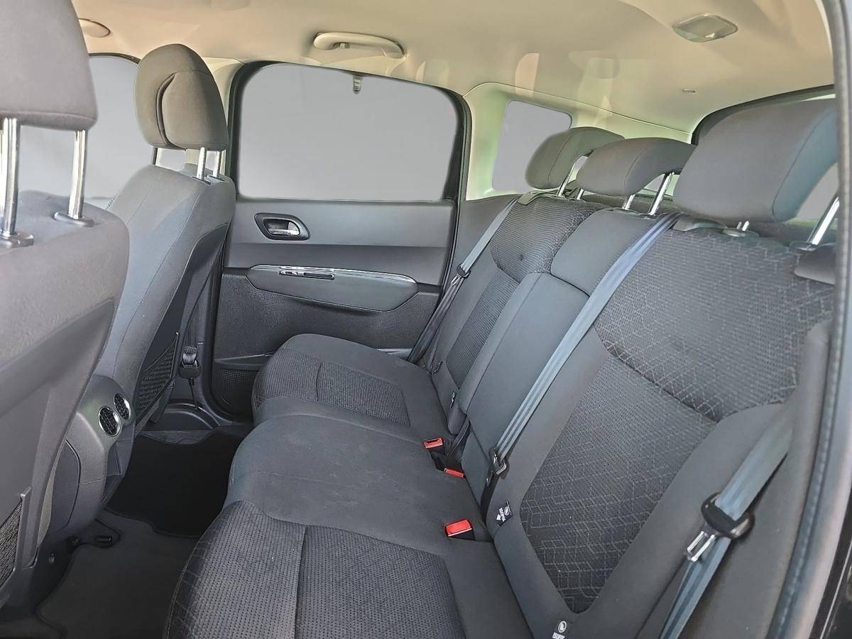 peugeot-3008-2015-diesel-1560cc