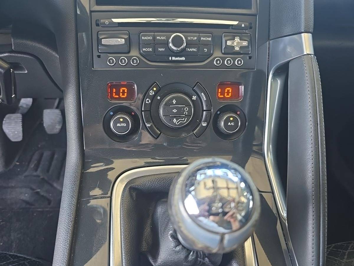 peugeot-3008-2015-diesel-1560cc
