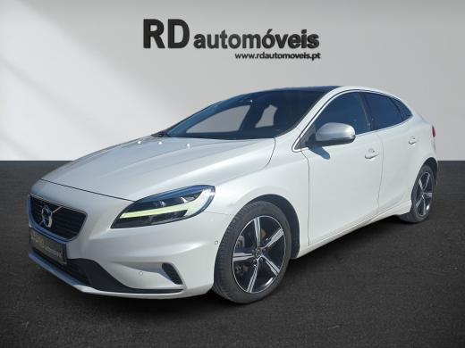 volvo-v40-2019-diesel-1969cc