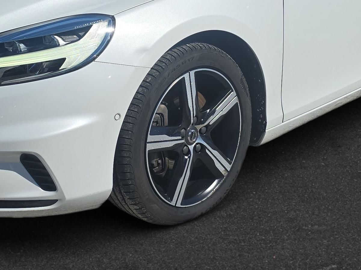 volvo-v40-2019-diesel-1969cc