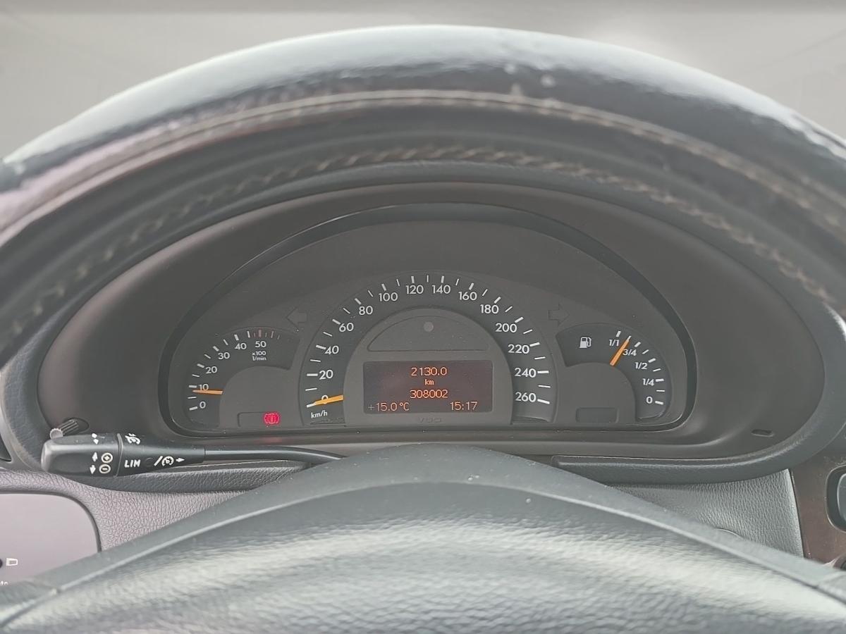 mercedes-benz-classe-c-2003-diesel-2148cc