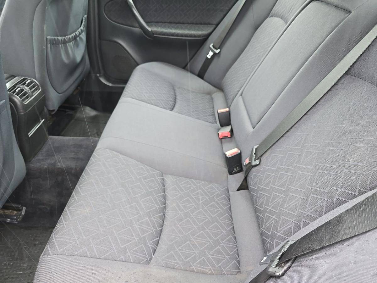 mercedes-benz-classe-c-2003-diesel-2148cc