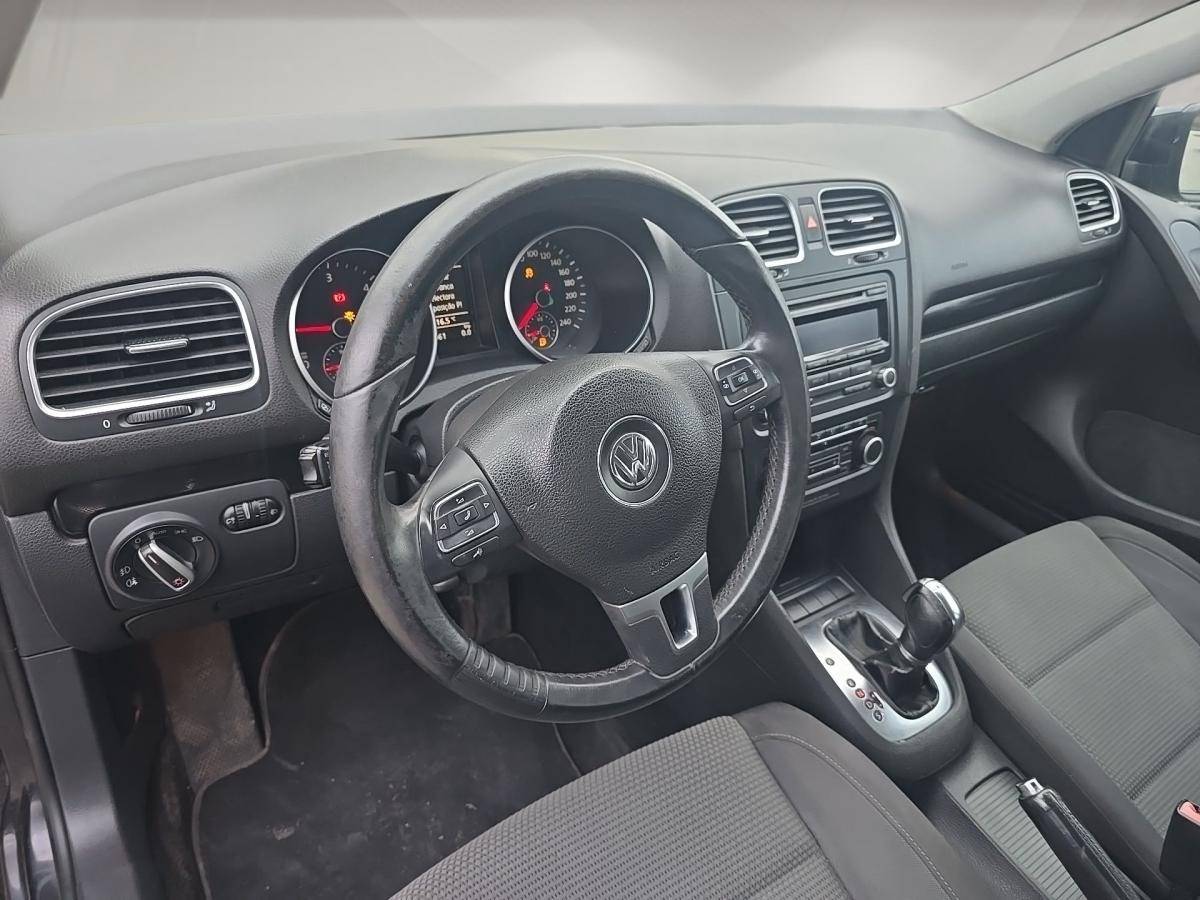 volkswagen-golf-2012-diesel-1598cc