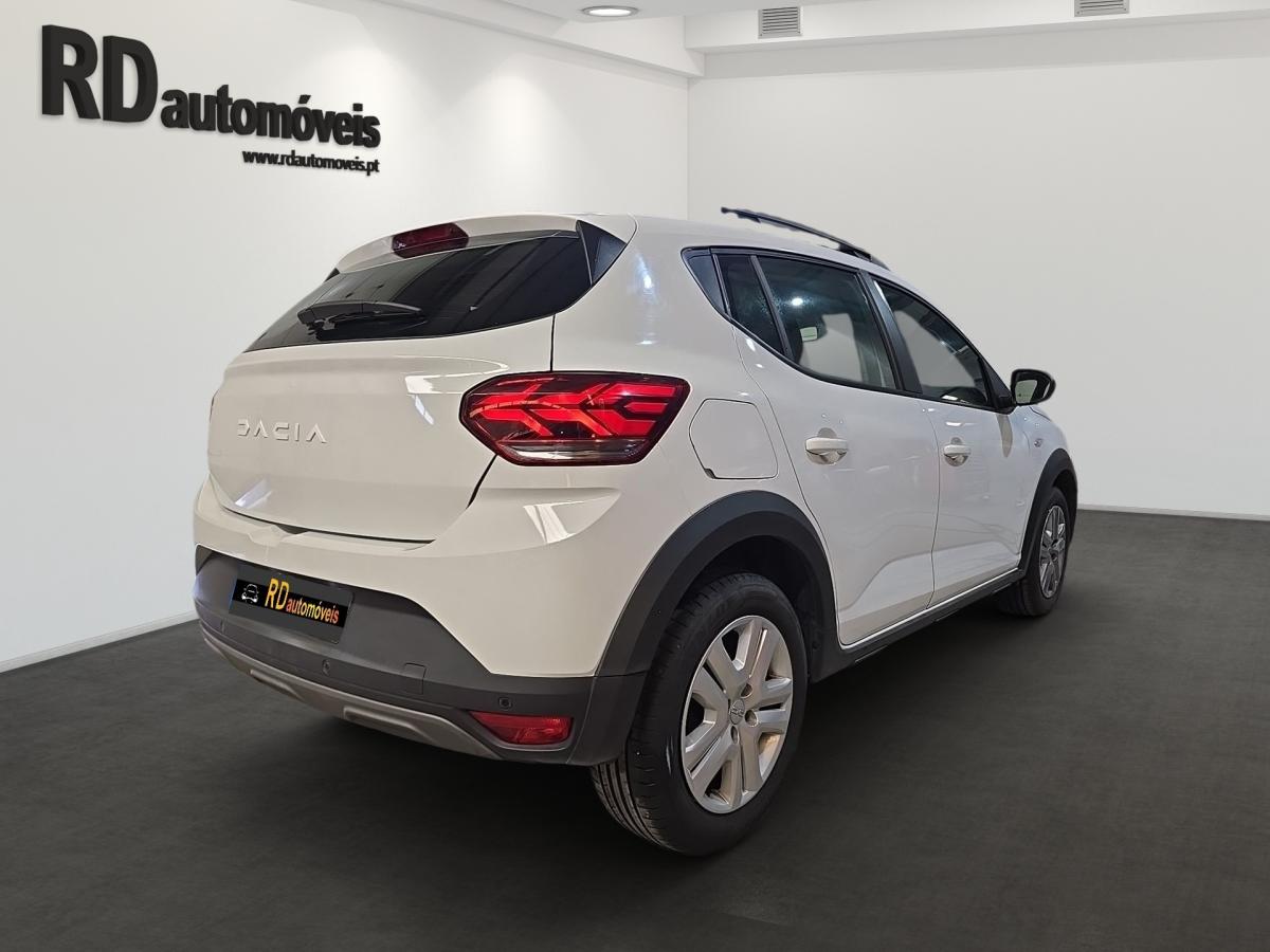 dacia-sandero-2023-gpl-999cc