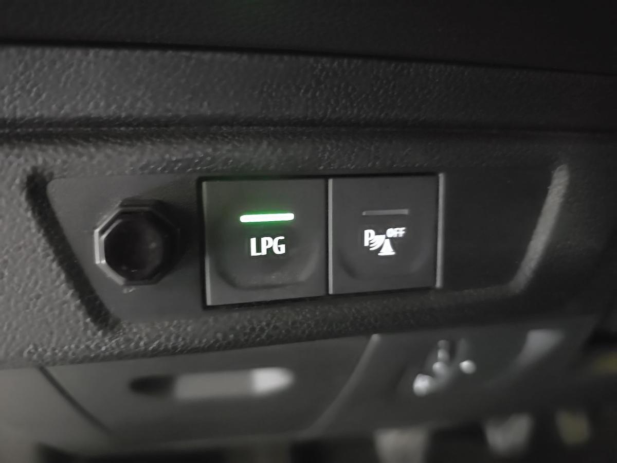dacia-sandero-2023-gpl-999cc