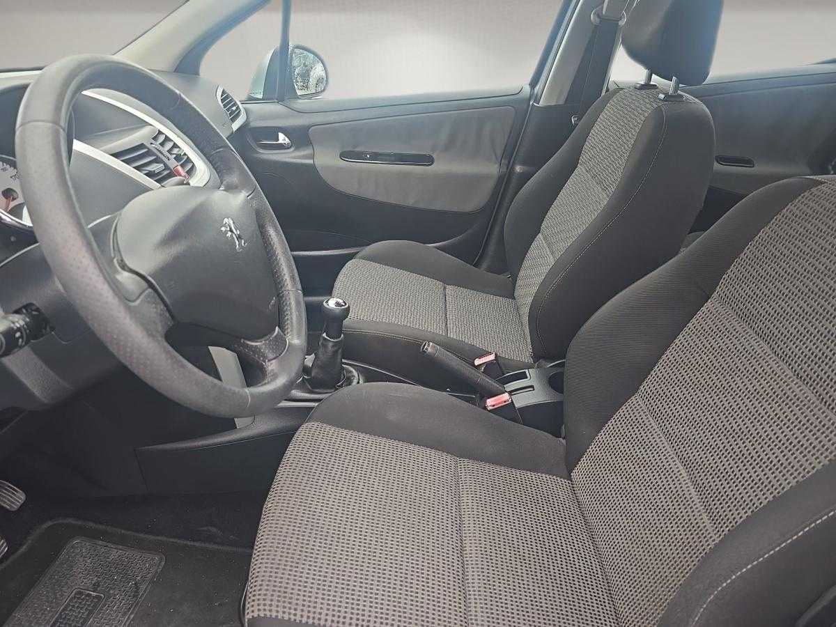 peugeot-207-2010-gasolina-1397cc