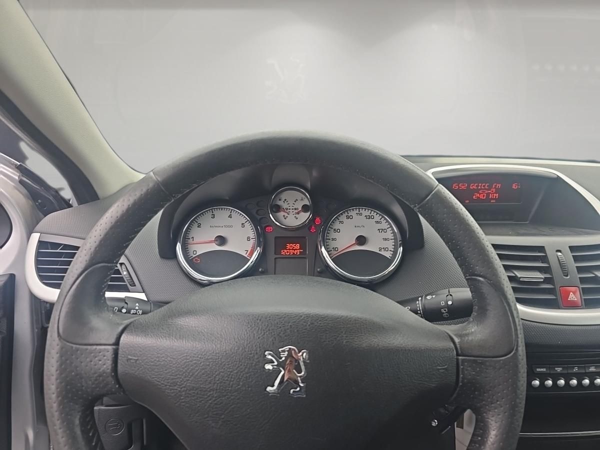 peugeot-207-2010-gasolina-1397cc