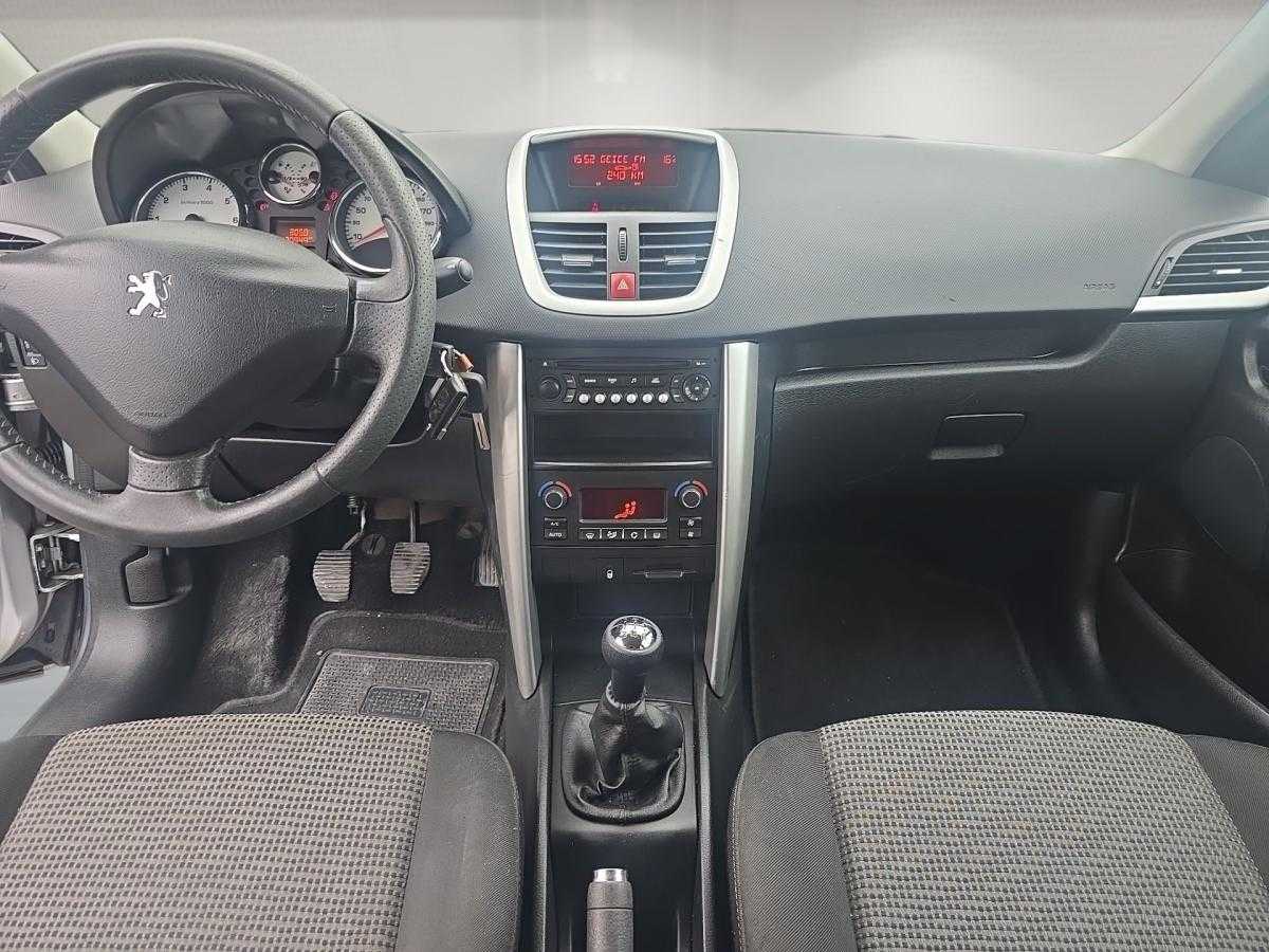 peugeot-207-2010-gasolina-1397cc