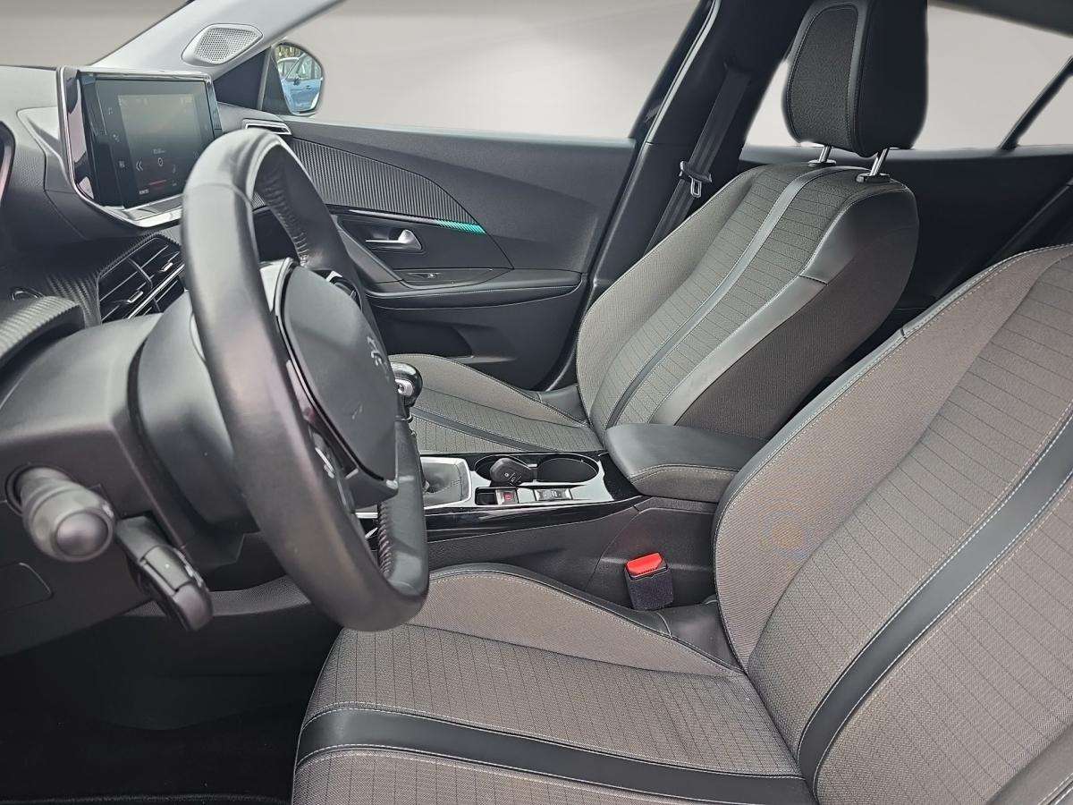 peugeot-2008-2022-diesel-1499cc