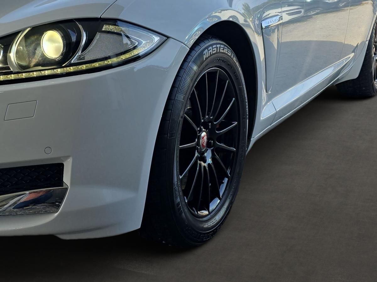 jaguar-xf-2014-diesel-2179cc