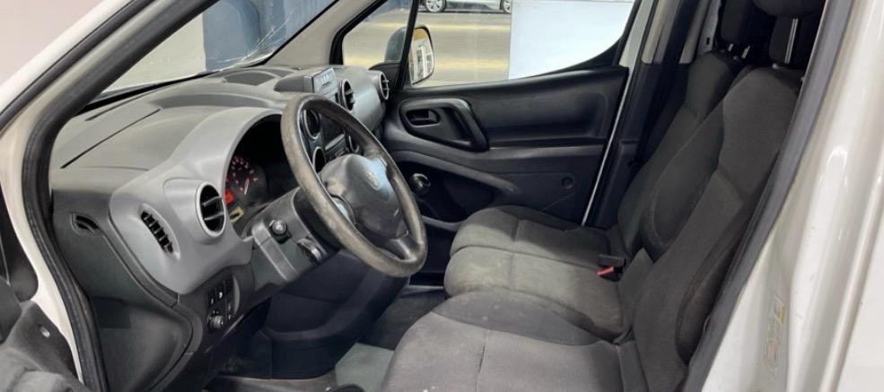 peugeot-partner-2018-diesel-1560cc