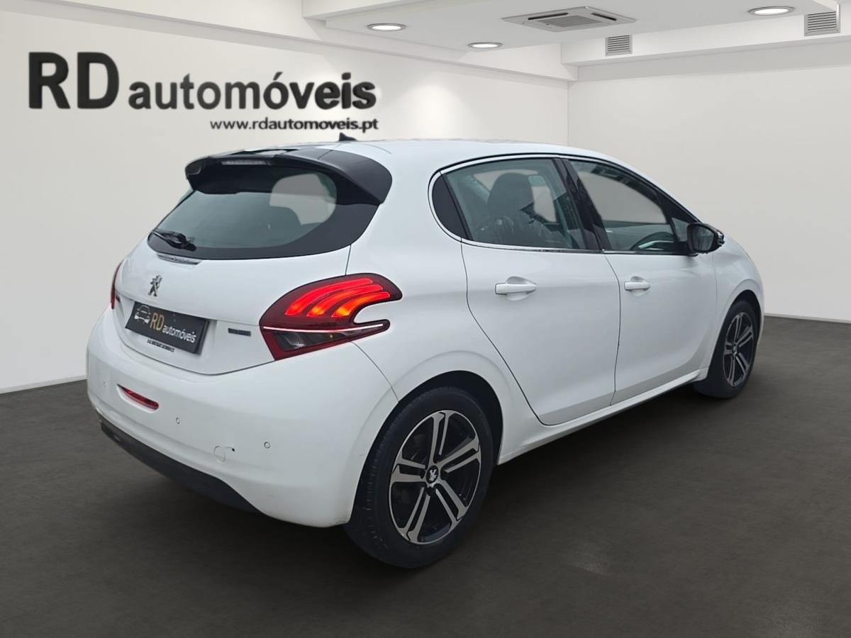 peugeot-208-2016-diesel-1560cc
