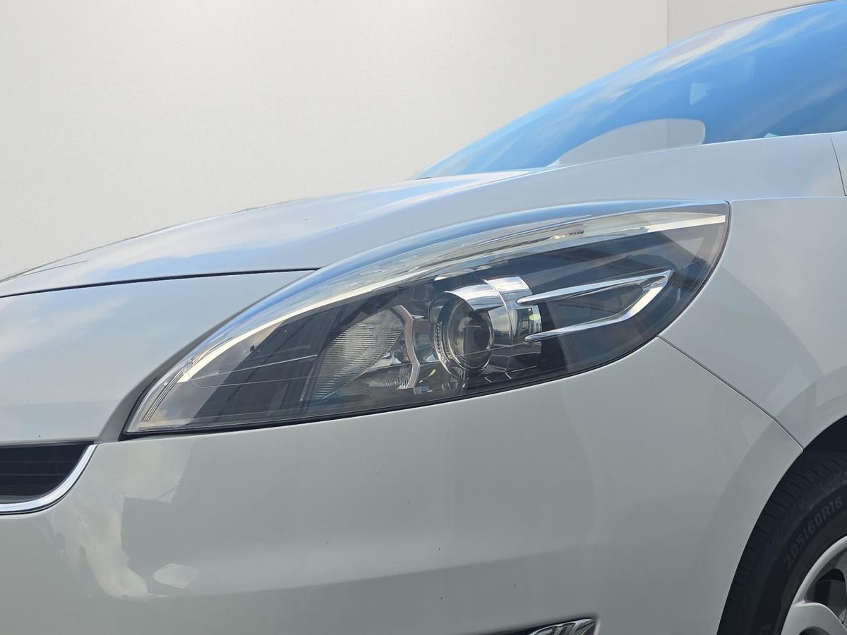 renault-grand-scenic-2012-diesel-1598cc