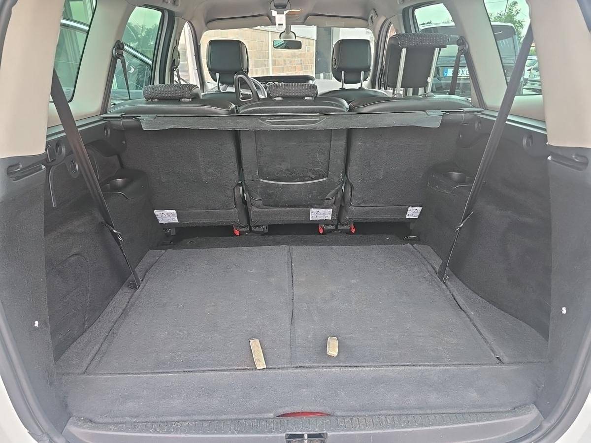 renault-grand-scenic-2012-diesel-1598cc
