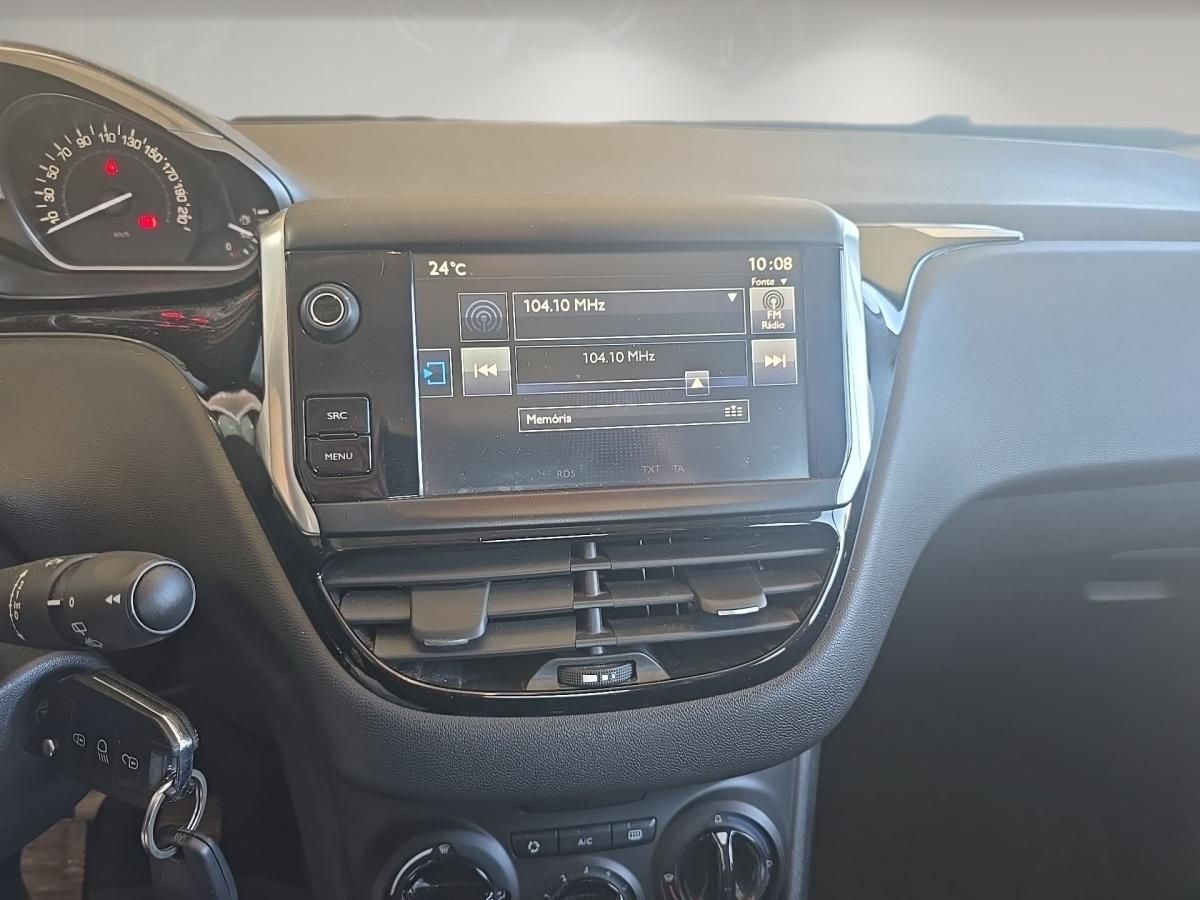 peugeot-208-2015-gasolina-1199cc