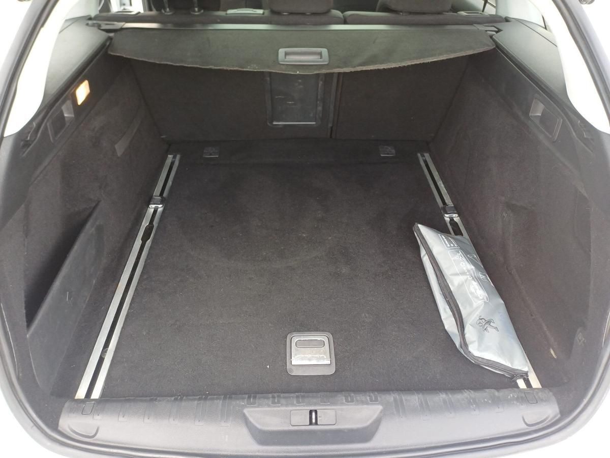 peugeot-308-sw-2015-diesel-1560cc
