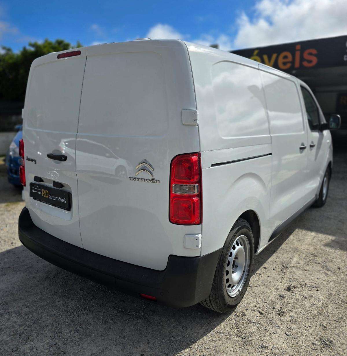 citroen-jumpy-2019-diesel-1499cc