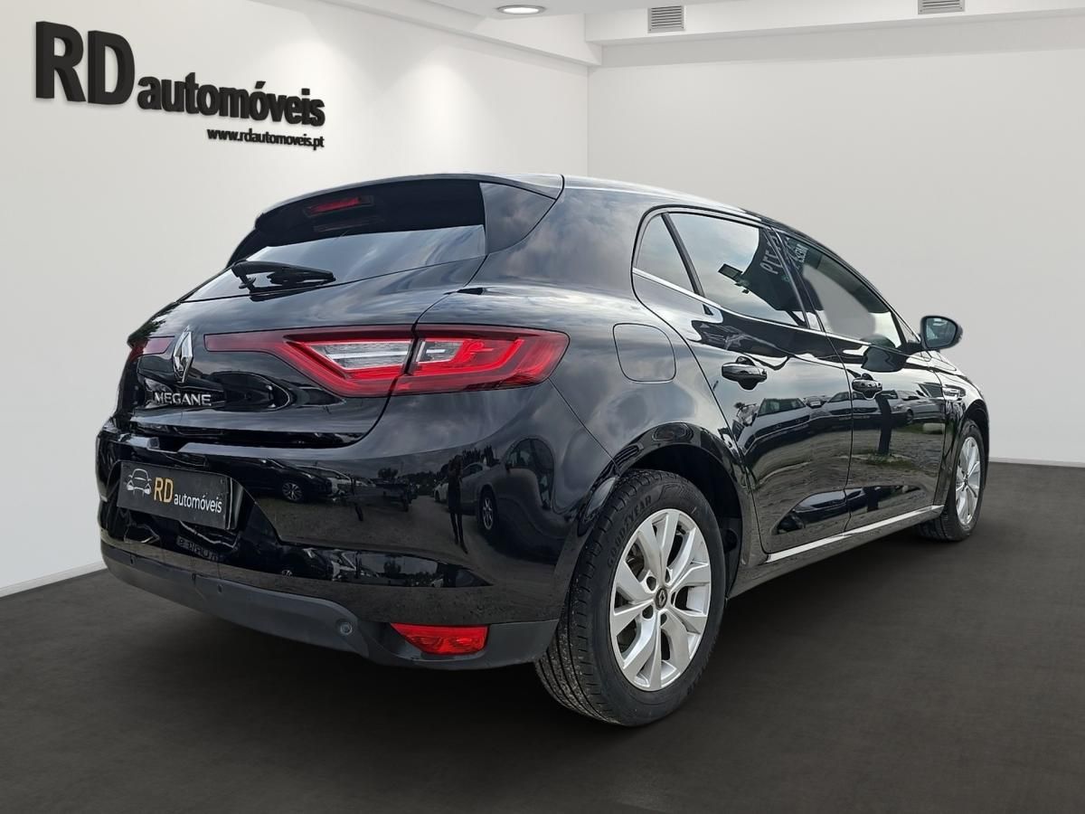 renault-megane-2019-diesel-1461cc