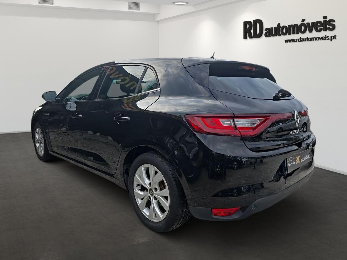 renault-megane-2019-diesel-1461cc
