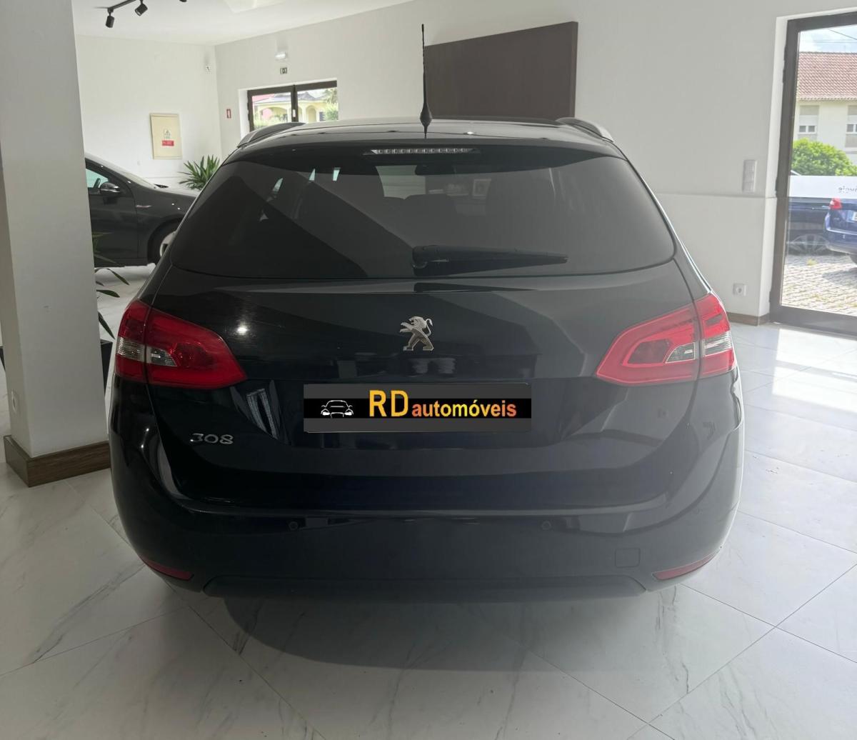 peugeot-308-sw-2019-gasolina-1199cc