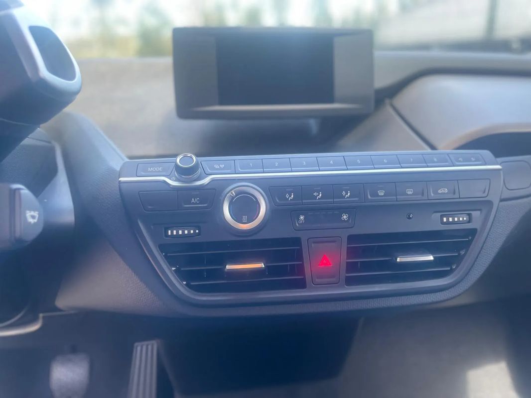 bmw-i3-2022-eletrico-0cc