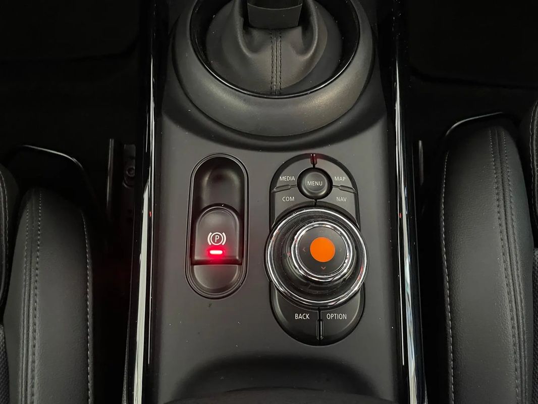mini-clubman-2019-diesel-1496cc